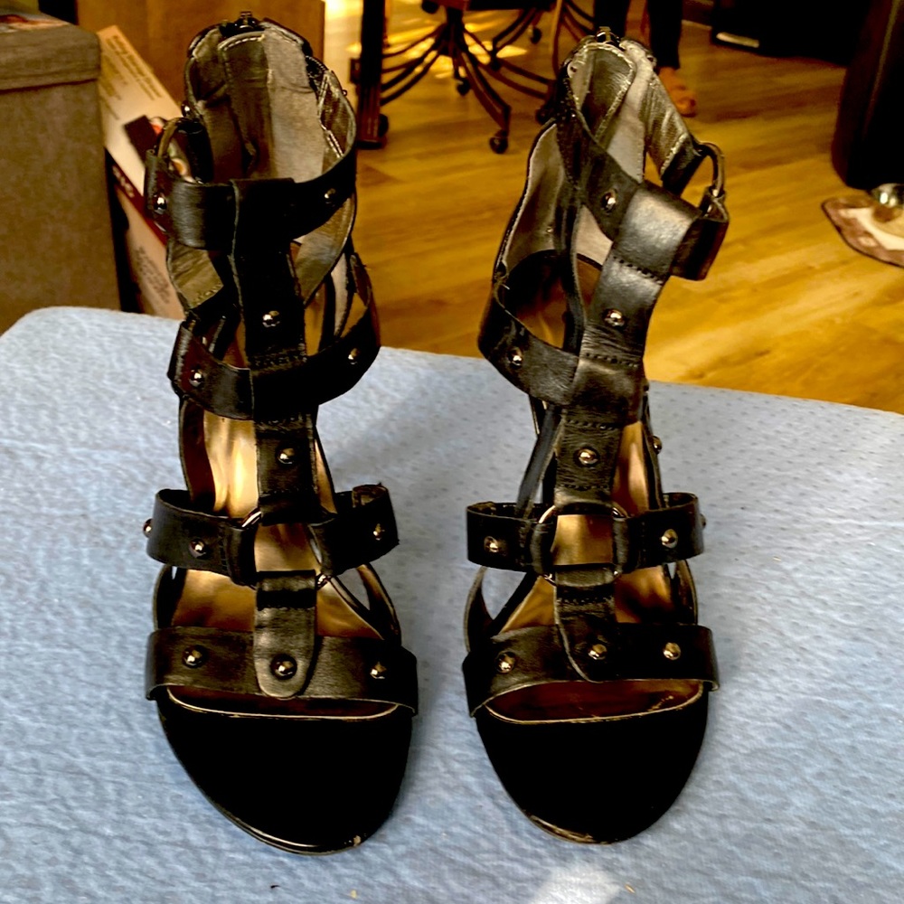 Guess strappy sandals 4 inch heels size 8